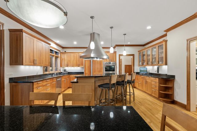 19750 Muirfield Circle, Shorewood, MN 55331