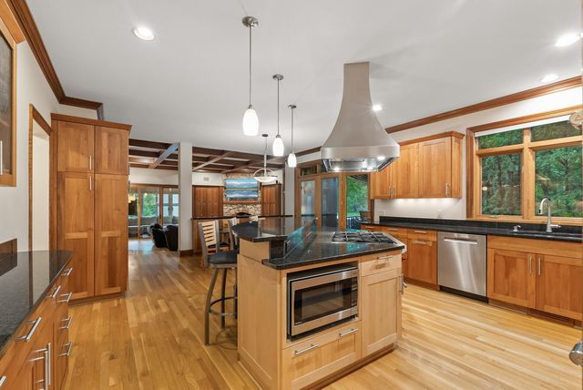 19750 Muirfield Circle, Shorewood, MN 55331