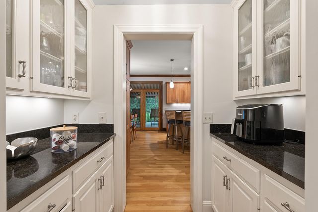 19750 Muirfield Circle, Shorewood, MN 55331