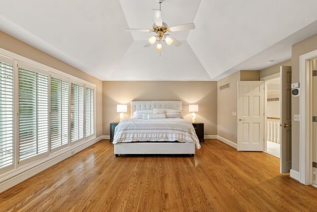 19750 Muirfield Circle, Shorewood, MN 55331