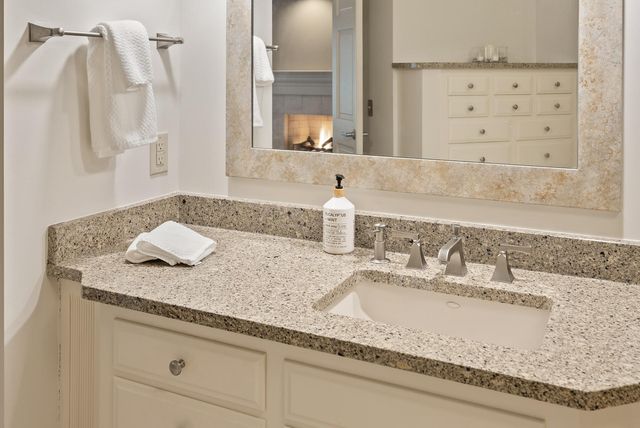 19750 Muirfield Circle, Shorewood, MN 55331