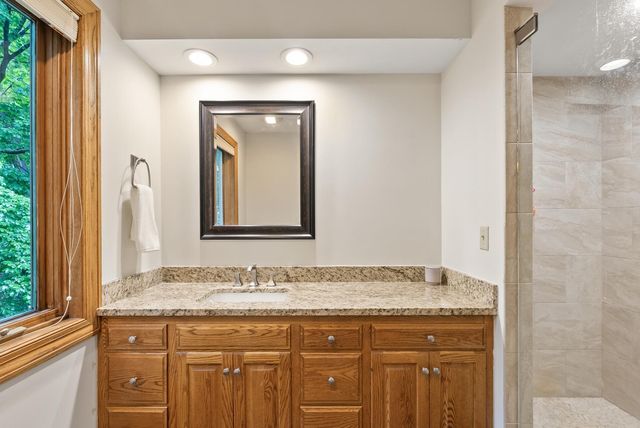 19750 Muirfield Circle, Shorewood, MN 55331