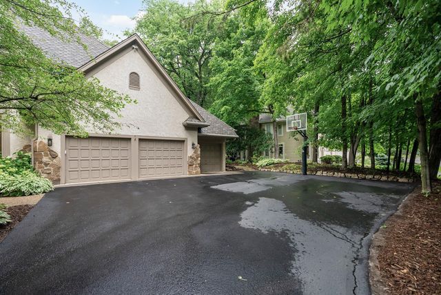 19750 Muirfield Circle, Shorewood, MN 55331