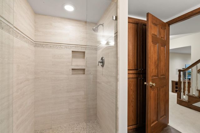 19750 Muirfield Circle, Shorewood, MN 55331