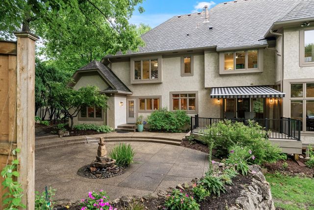 19750 Muirfield Circle, Shorewood, MN 55331