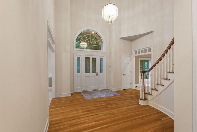 19750 Muirfield Circle, Shorewood, MN 55331