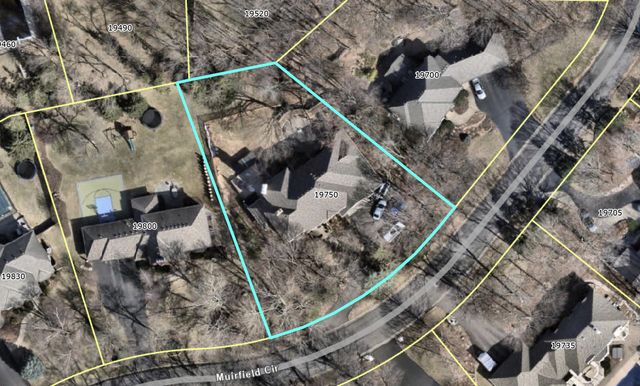 19750 Muirfield Circle, Shorewood, MN 55331