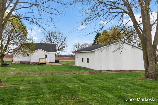 1585 135th Avenue, Hopkins Twp, MI 49348