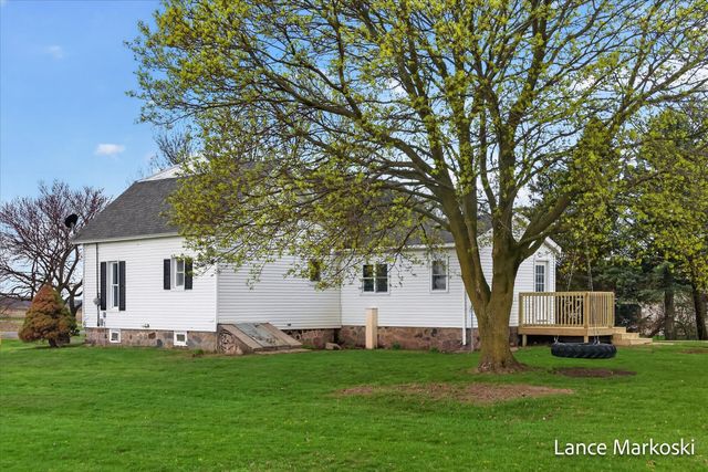 1585 135th Avenue, Hopkins Twp, MI 49348