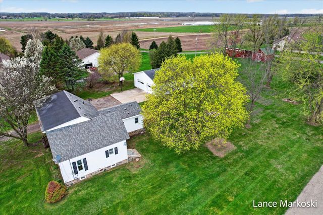 1585 135th Avenue, Hopkins Twp, MI 49348