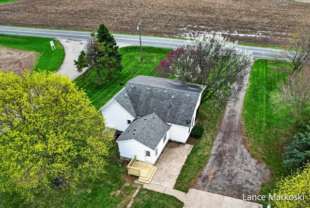 1585 135th Avenue, Hopkins Twp, MI 49348