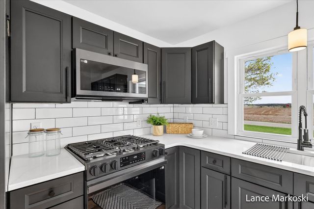 1585 135th Avenue, Hopkins Twp, MI 49348