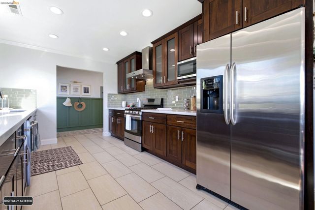 7308 Hillmont, Oakland, CA 94605