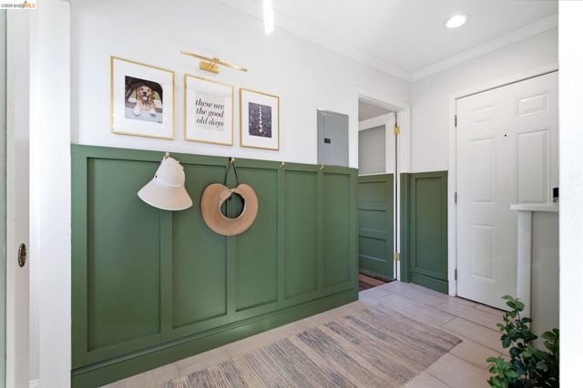 7308 Hillmont, Oakland, CA 94605