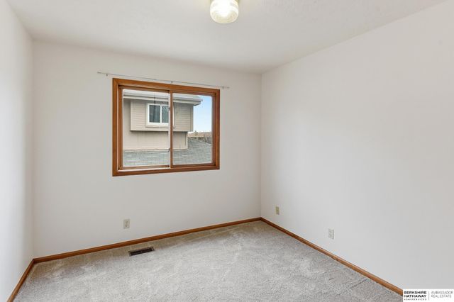 3508 N 104th Avenue, Omaha, NE 68134