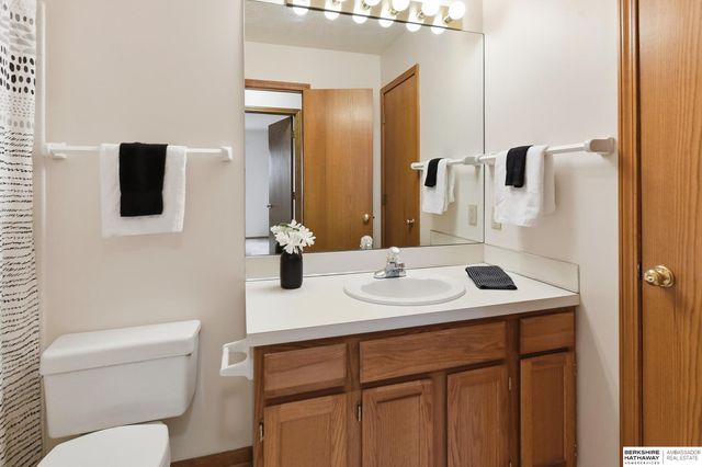 3508 N 104th Avenue, Omaha, NE 68134