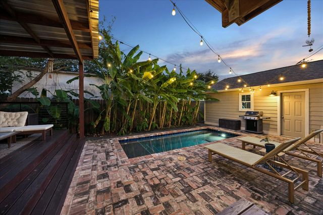 106 Alma Street, Houston, TX 77009