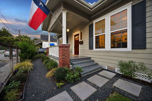 106 Alma Street, Houston, TX 77009