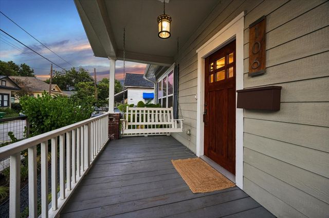 106 Alma Street, Houston, TX 77009