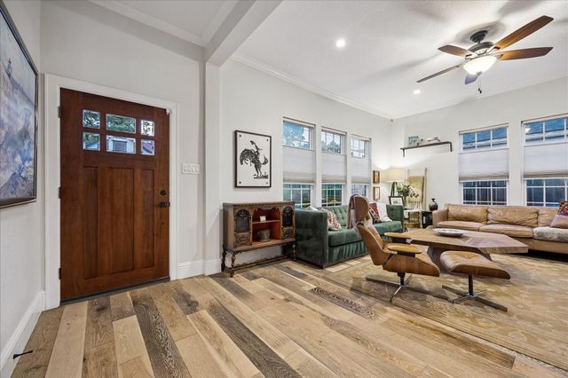106 Alma Street, Houston, TX 77009