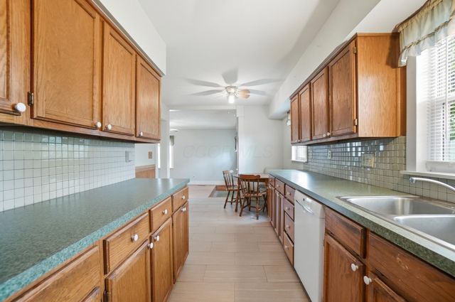 2318 Rodger Road, Obetz, OH 43207