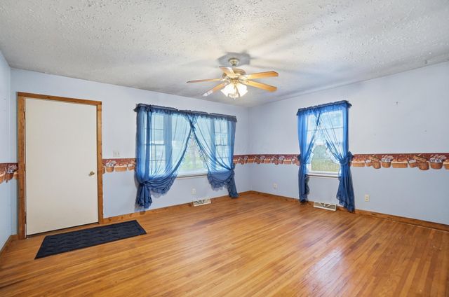 2318 Rodger Road, Obetz, OH 43207