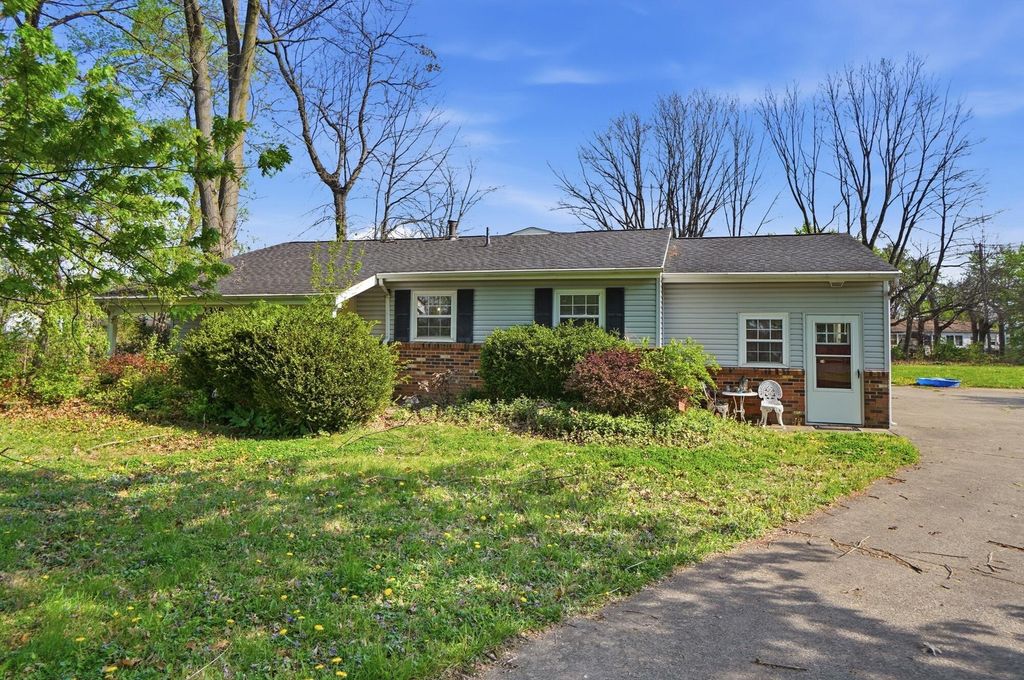 2318 Rodger Road, Obetz, OH 43207