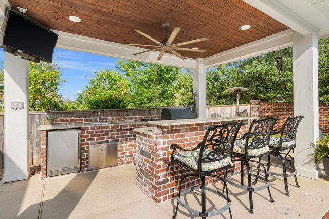 2114 Gadwall Drive, Conroe, TX 77384