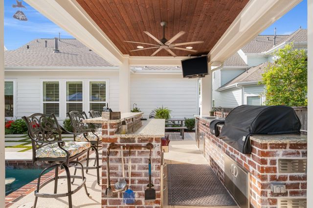 2114 Gadwall Drive, Conroe, TX 77384