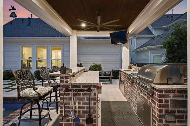 2114 Gadwall Drive, Conroe, TX 77384