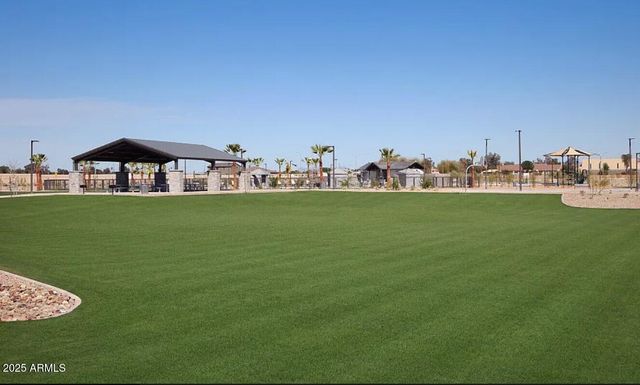 9025 W DENTON Lane, Glendale, AZ 85305