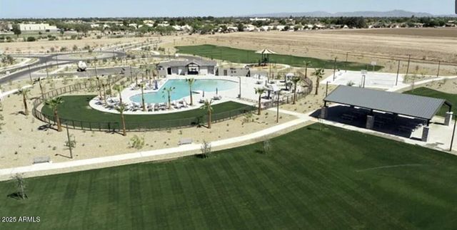 9025 W DENTON Lane, Glendale, AZ 85305