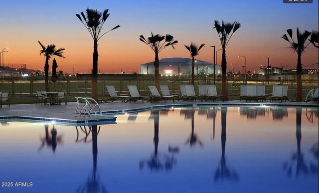 9025 W DENTON Lane, Glendale, AZ 85305