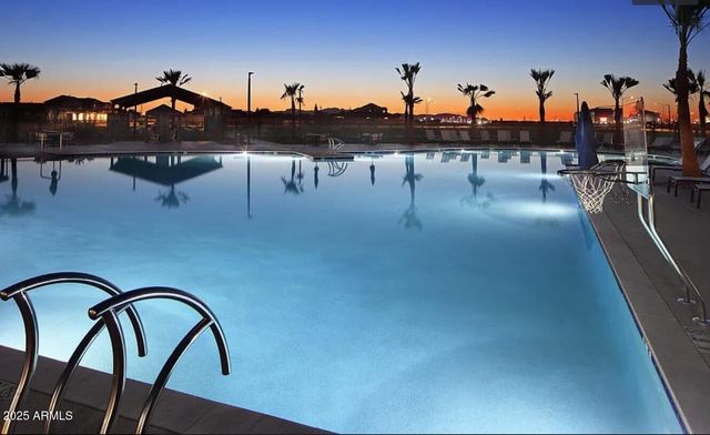 9025 W DENTON Lane, Glendale, AZ 85305