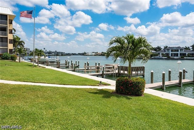 3000 Gulf Shore BLVD N 101, Naples, FL 34103