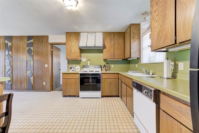 101284 S 3350 Road, Mcloud, OK 74851