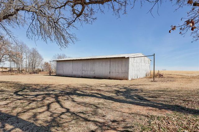 101284 S 3350 Road, Mcloud, OK 74851