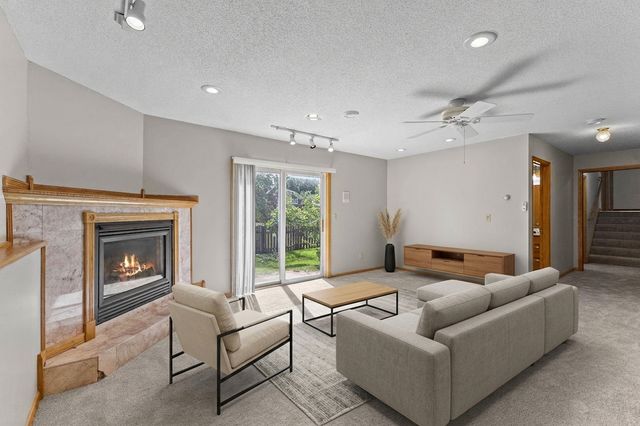 648 85th Avenue NW, Coon Rapids, MN 55433