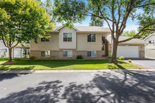 648 85th Avenue NW, Coon Rapids, MN 55433