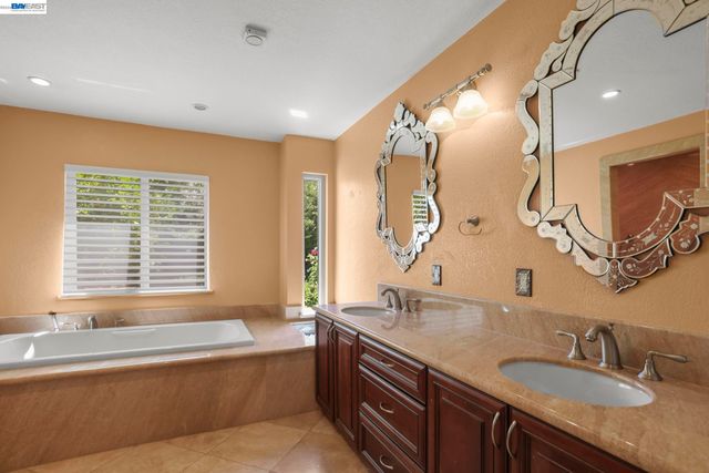 2112 Red Oak Place, Danville, CA 94506