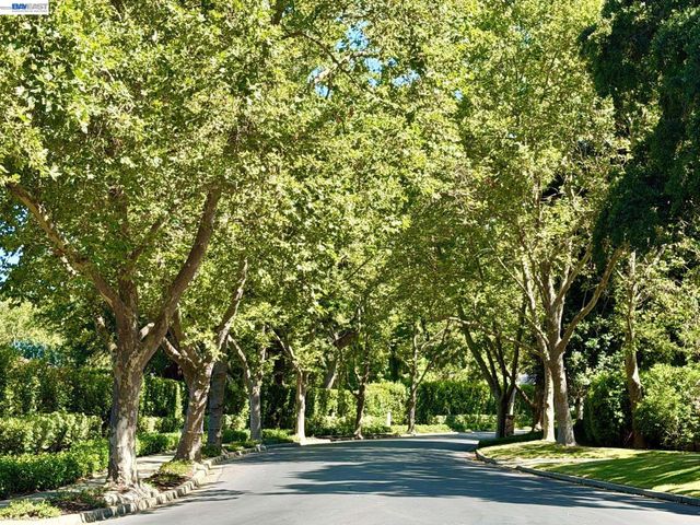2112 Red Oak Place, Danville, CA 94506