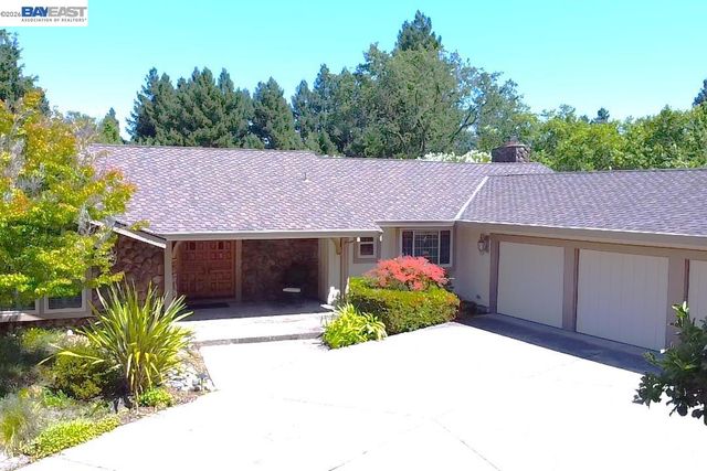 2112 Red Oak Place, Danville, CA 94506