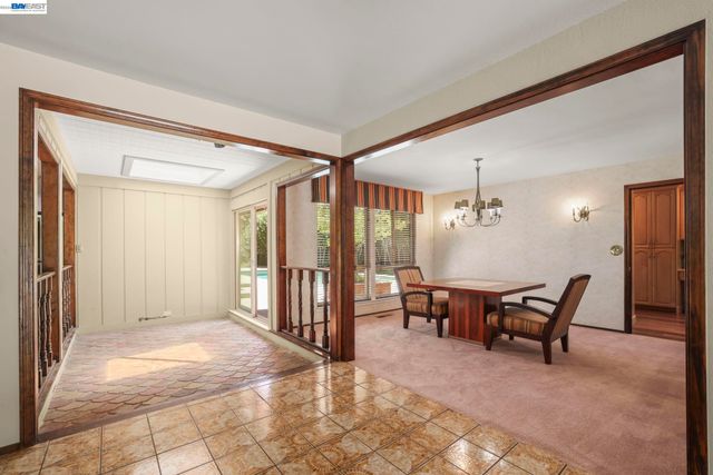 2112 Red Oak Place, Danville, CA 94506