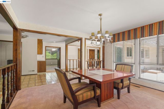 2112 Red Oak Place, Danville, CA 94506