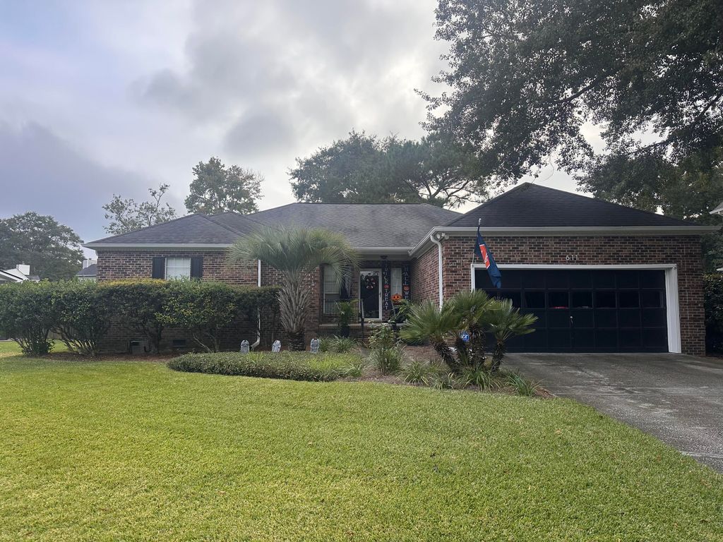 611 Fishermans Bend, Mount Pleasant, SC 29464