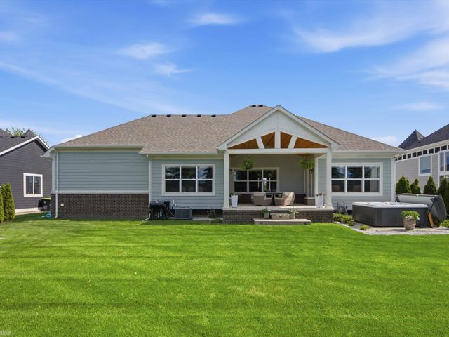 19415 Rachael Drive, Macomb Twp, MI 48042