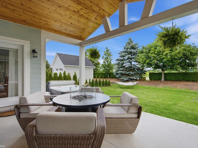 19415 Rachael Drive, Macomb Twp, MI 48042