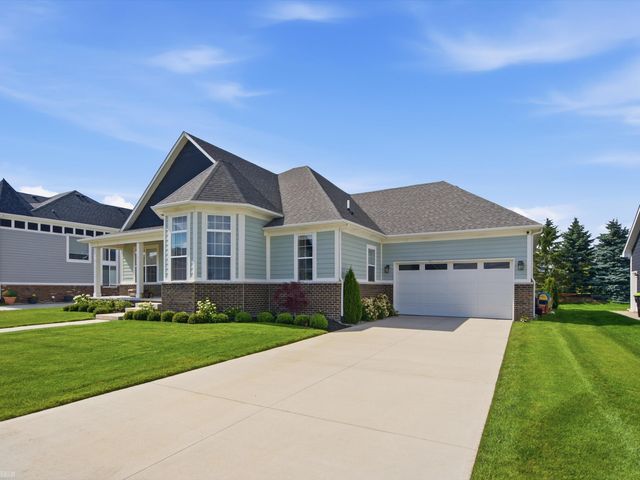 19415 Rachael Drive, Macomb Twp, MI 48042