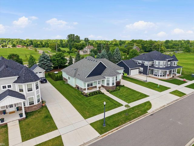 19415 Rachael Drive, Macomb Twp, MI 48042