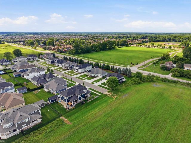 19415 Rachael Drive, Macomb Twp, MI 48042
